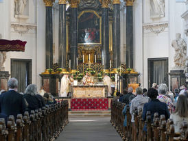 Diakonenweihe im Fuldaer Dom (Foto: Karl-Franz Thiede)